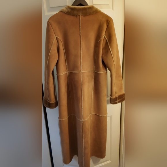 Blushe Impressions Faux Suede Shearling Coat. Long. Button Front. Size 6 Fitted - Picture 3 of 6